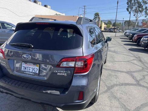 Used 2015 Subaru Outback 2.5i Premium AWD/4WD image 4