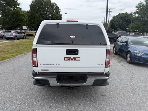 Used 2018 GMC Canyon SLE w/ SLE Convenience Package AWD/4WD image 4