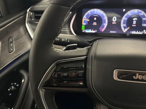 Used 2023 Jeep Grand Cherokee Overland w/ MOPAR Finishing Package image 56