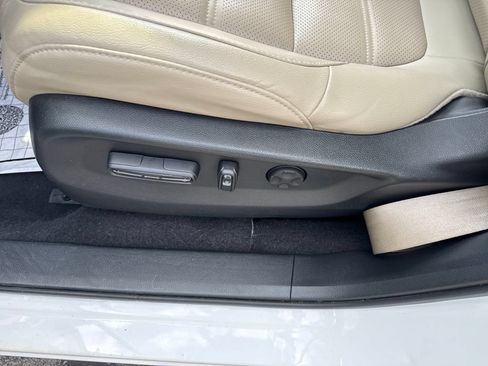 Used 2020 Honda CR-V Touring image 44