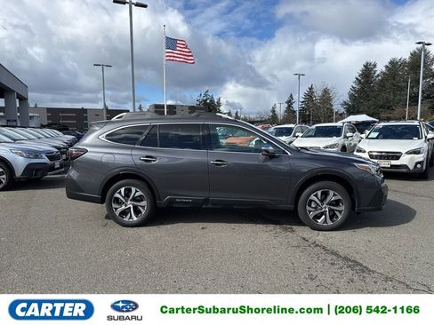 Used 2022 Subaru Outback Touring image 1