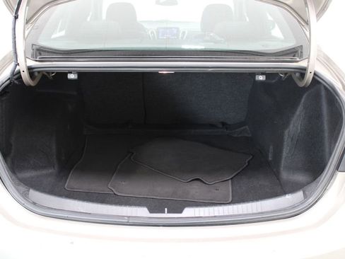 Used 2024 Chevrolet Malibu LT image 14