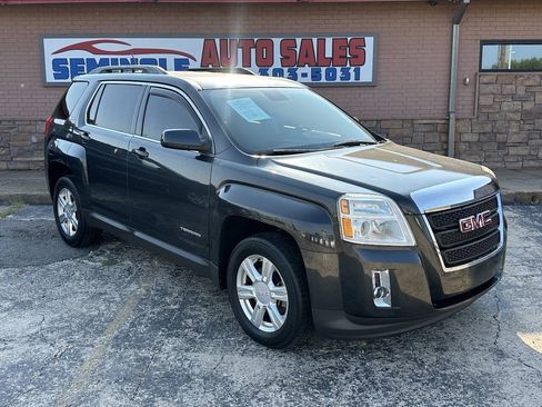 Used 2014 GMC Terrain SLE w/ Convenience Package FWD image 2
