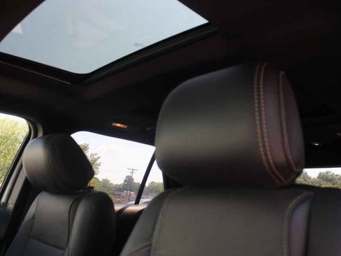 Used 2014 Ford Explorer Sport w/ Equipment Group 401A AWD/4WD image 26