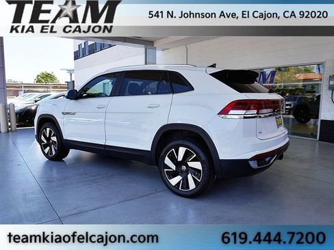 Used 2024 Volkswagen Atlas Cross Sport SE FWD image 7