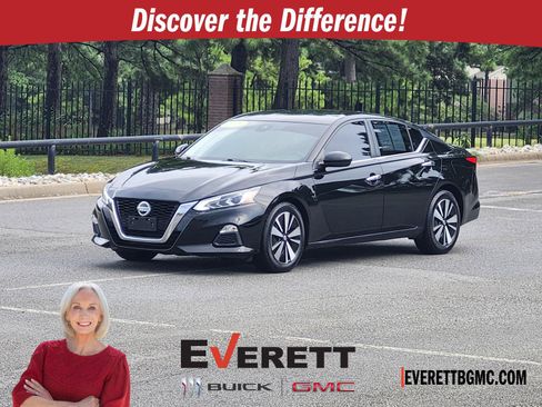 Used 2022 Nissan Altima 2.5 SV FWD image 1