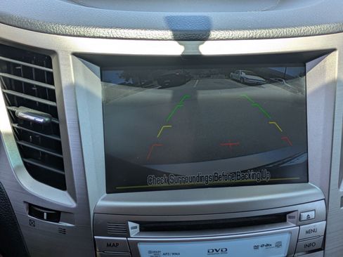 Used 2011 Subaru Outback 2.5i Limited AWD/4WD image 22