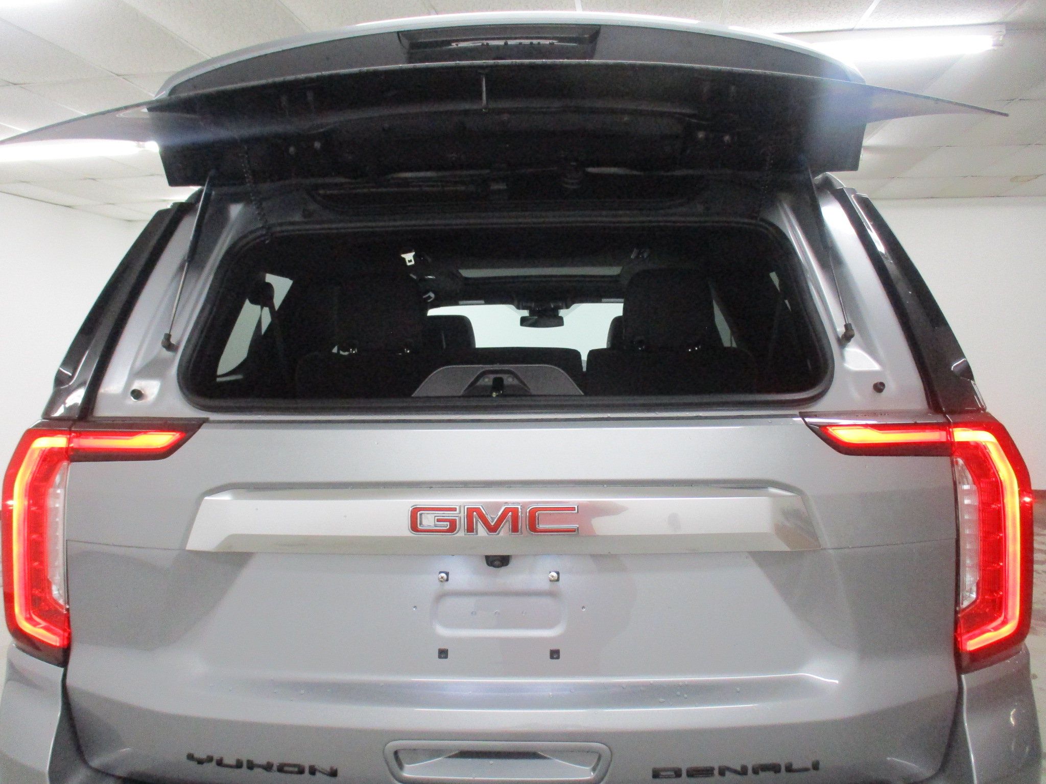 Certified 2023 GMC Yukon XL Denali AWD/4WD image 14