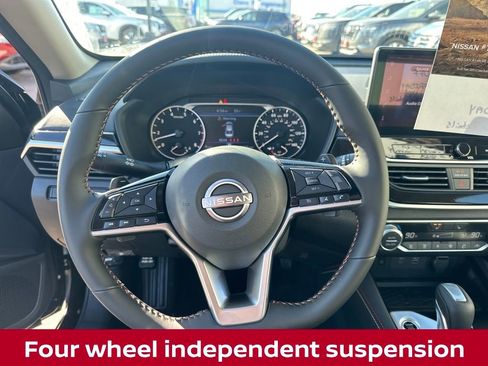 New 2025 Nissan Altima 2.5 SR w/ SR Premium Package image 19