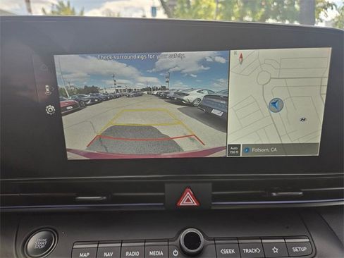 New 2025 Hyundai Elantra SEL image 11