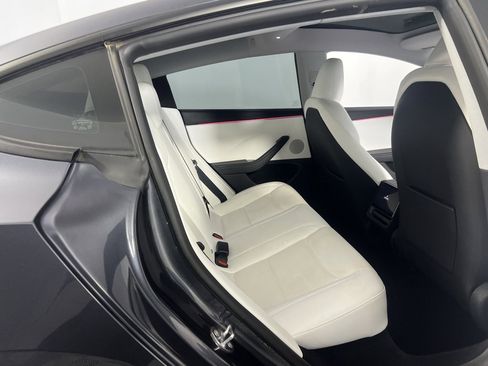 Used 2025 Tesla Model 3 Long Range image 28