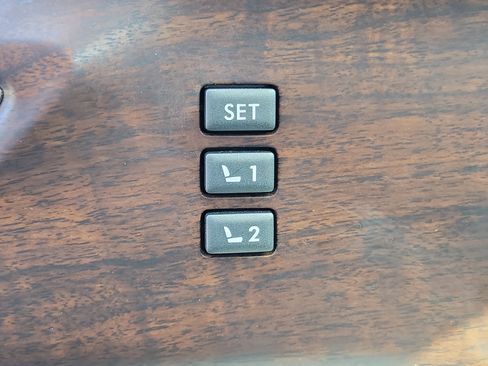 Used 2023 Subaru Ascent Touring image 30