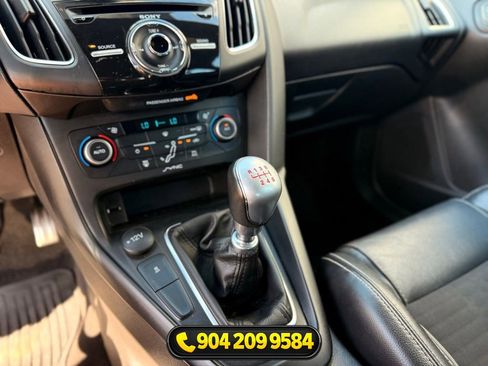 Used 2018 Ford Focus ST w/ Equipment Group 401A FWD image 19
