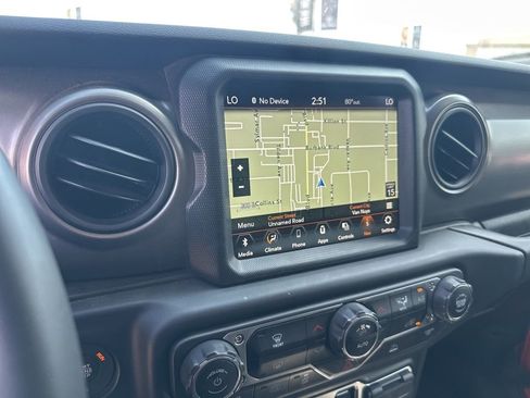 Used 2023 Jeep Wrangler Unlimited w/ 8.4" Radio Group AWD/4WD image 10