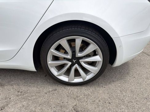 Used 2019 Tesla Model 3 Standard Range Plus RWD image 6