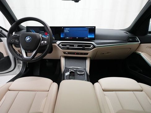 Used 2023 BMW 330e xDrive w/ Driving Assistance Package AWD/4WD image 5
