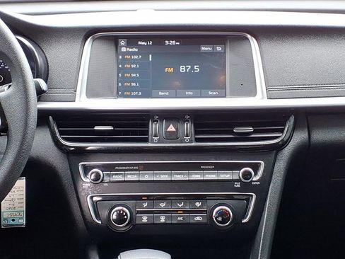 Used 2020 Kia Optima LX FWD image 6