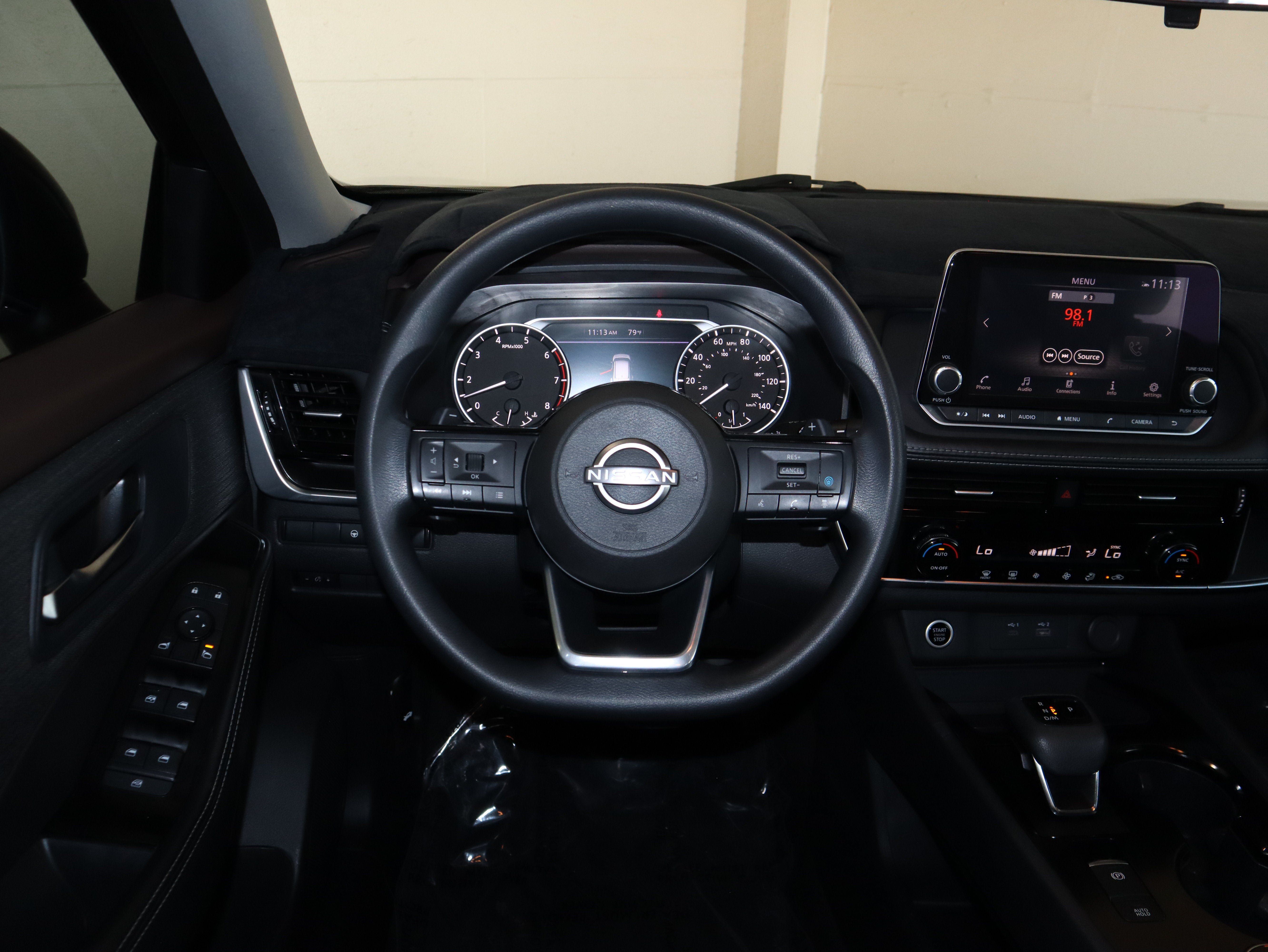 Used 2023 Nissan Rogue SV AWD/4WD image 24