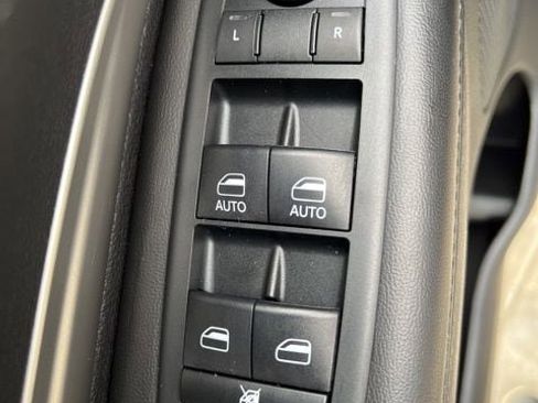 Certified 2020 Dodge Durango SXT AWD/4WD image 16