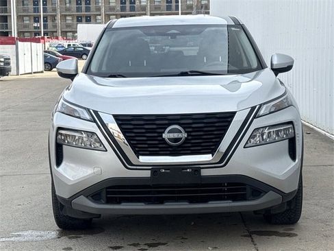 Used 2022 Nissan Rogue SV image 7