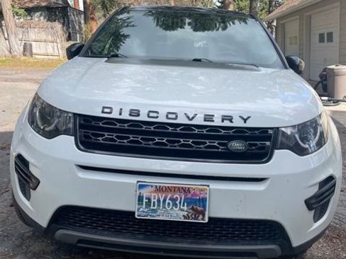 Used 2018 Land Rover Discovery Sport SE image 43