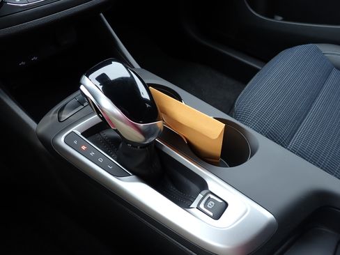 New 2025 Buick Envista Preferred image 25