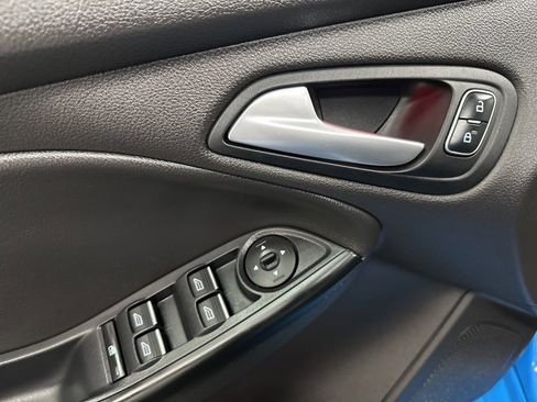 Used 2016 Ford Focus RS image 18