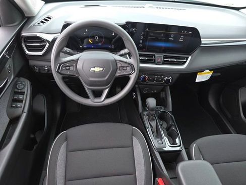 New 2026 Chevrolet TrailBlazer LS w/ LS Convenience Package image 3