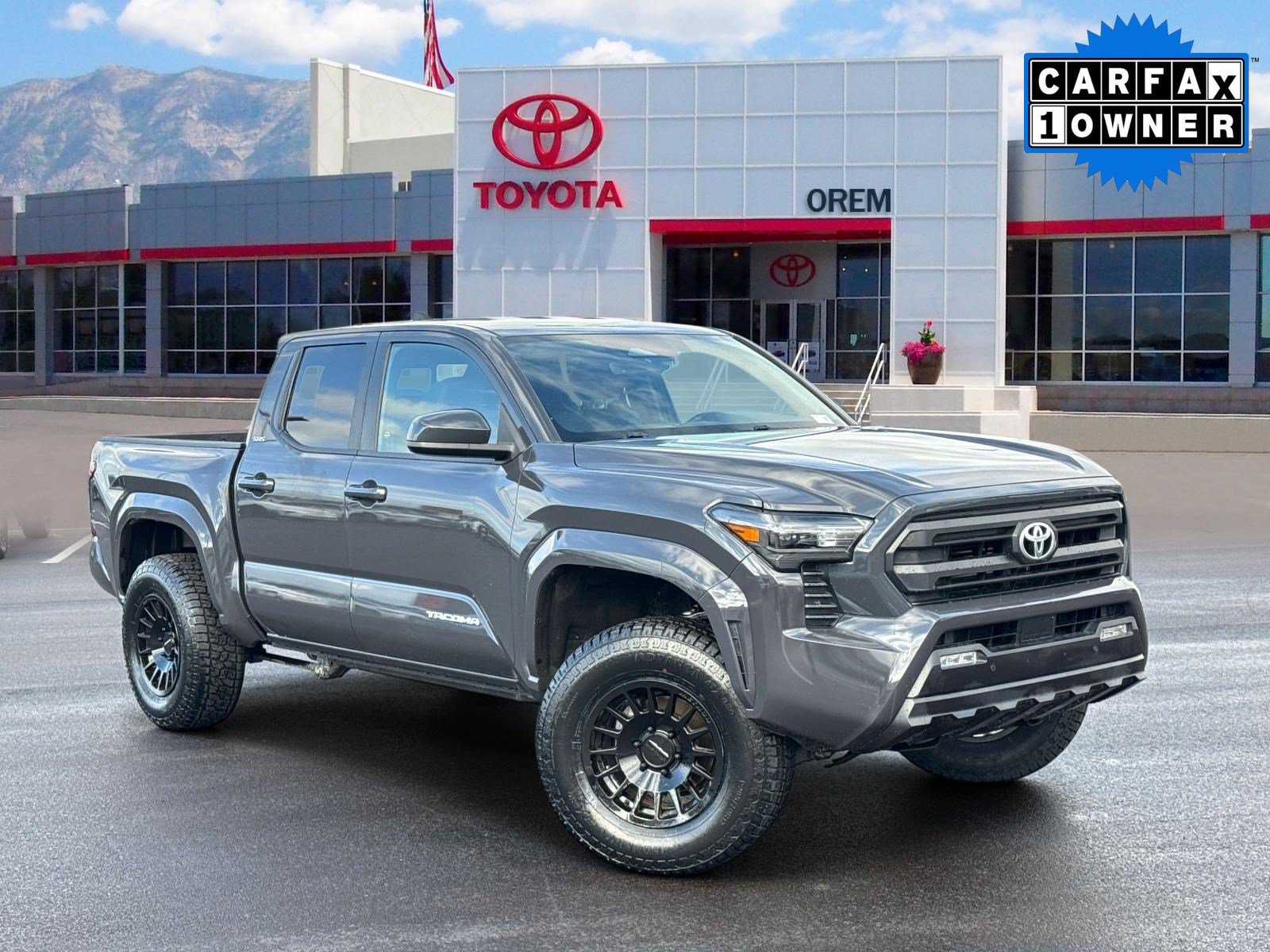 Used 2024 Toyota Tacoma SR5 AWD/4WD image 1