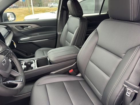 New 2026 Chevrolet Traverse LT w/ Midnight/Sport Edition image 10
