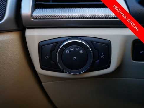 Used 2015 Ford Fusion SE image 17