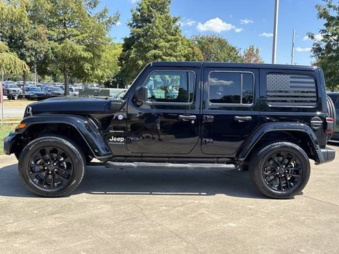 Used 2024 Jeep Wrangler Unlimited Sahara AWD/4WD image 9
