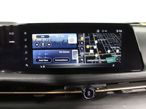 Used 2023 Nissan Ariya FWD image 7