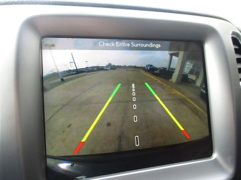 Used 2018 Jeep Compass Latitude w/ Popular Equipment Group image 20