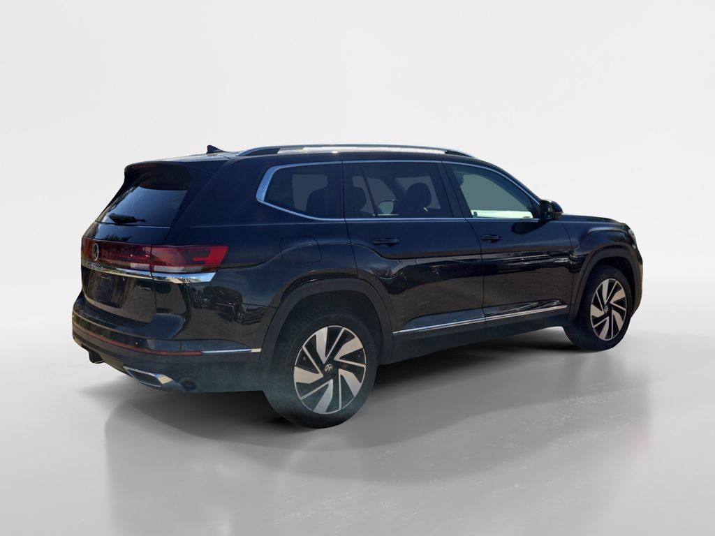 Used 2025 Volkswagen Atlas SEL AWD/4WD image 5