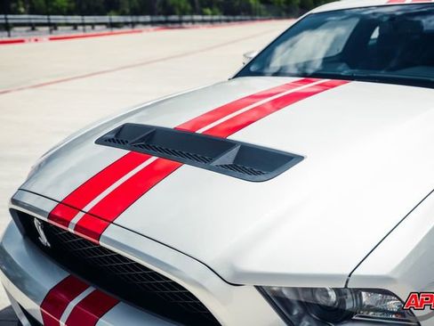 Used 2012 Ford Mustang Shelby GT500 w/ SVT Performance Pkg image 22