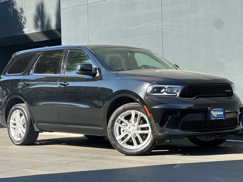 Used 2025 Dodge Durango GT AWD/4WD image 2