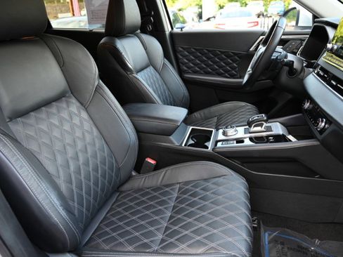 Used 2023 Mitsubishi Outlander SEL image 21