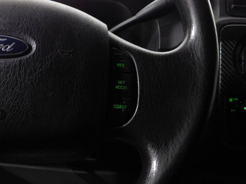 Used 2014 Ford E-250 and Econoline 250 w/ Power Group image 39