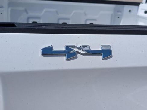 New 2026 GMC Sierra 1500 SLE image 5