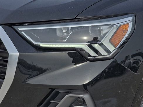 Used 2025 Audi Q3 2.0T Premium Plus w/ Premium Plus Package image 35