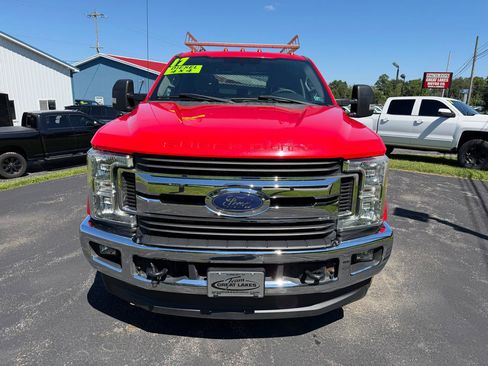 Used 2017 Ford F250 XLT w/ XLT Value Package AWD/4WD image 2