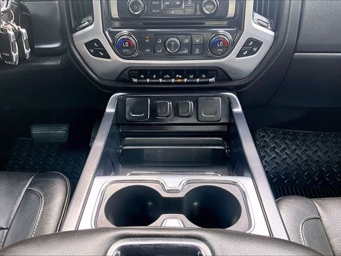 Used 2014 GMC Sierra 1500 SLT w/ SLT Crew Cab Value Package AWD/4WD image 24