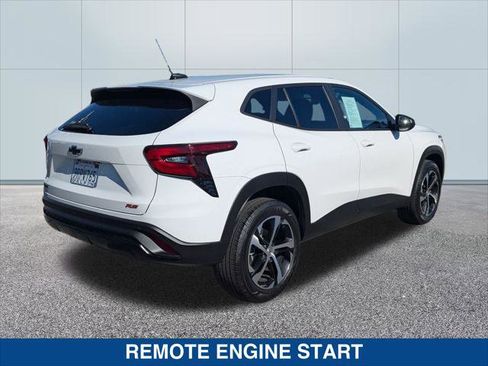 Used 2024 Chevrolet Trax RS w/ Driver Confidence Package image 5