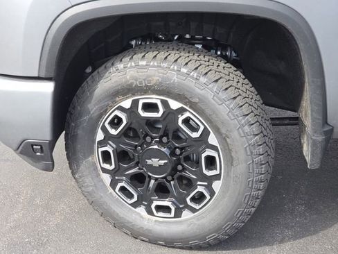 New 2026 Chevrolet Silverado 3500 High Country w/ High Country Premium Package AWD/4WD image 26
