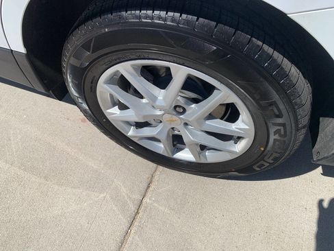 Used 2024 Chevrolet Equinox LT w/ LPO, Floor Liner Package AWD/4WD image 10
