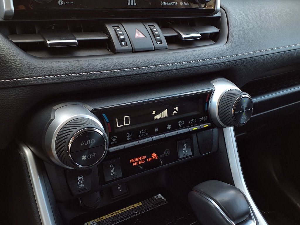 Certified 2021 Toyota RAV4 XLE Premium AWD/4WD image 10