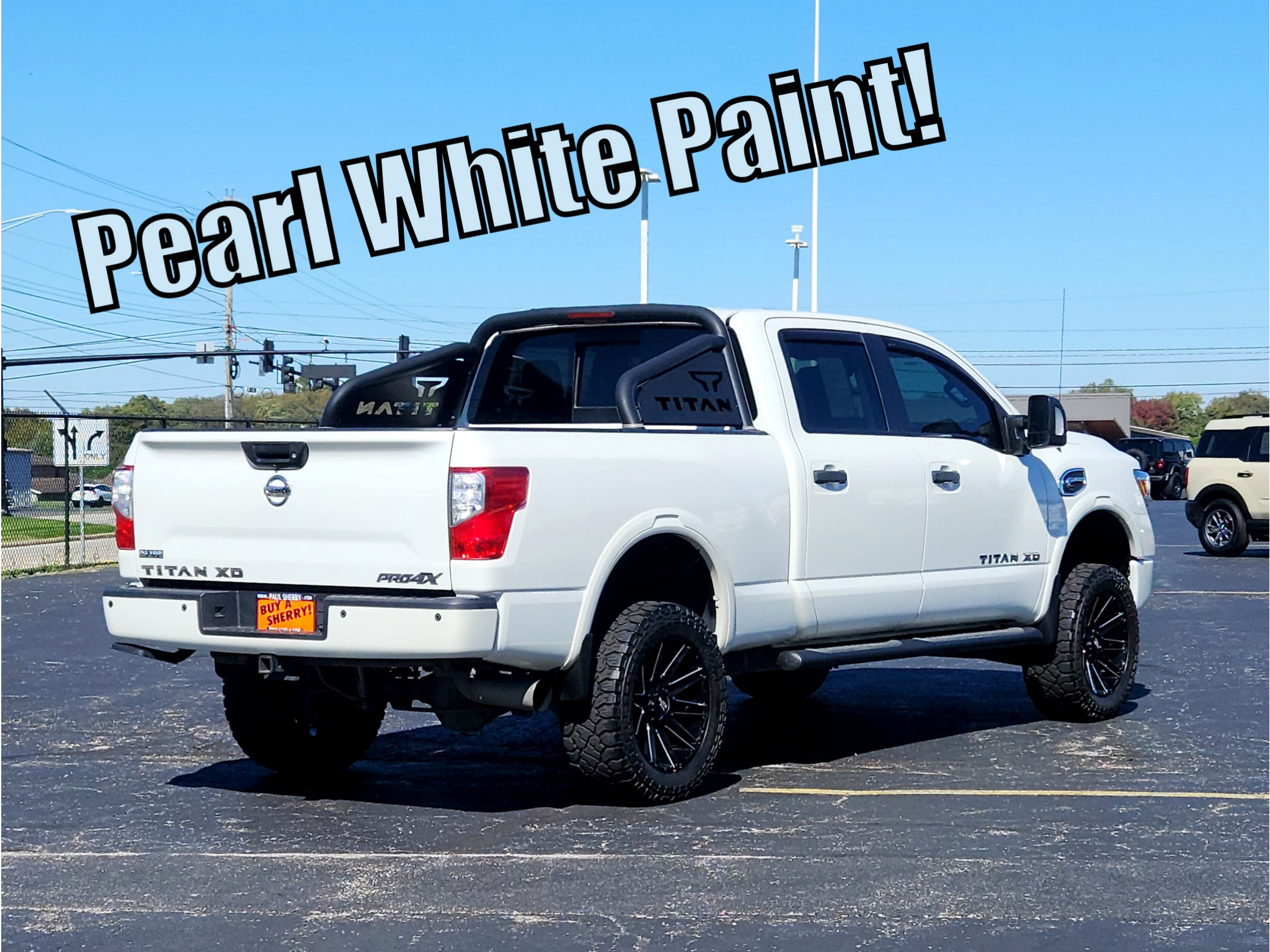 Used 2018 Nissan Titan PRO-4X w/ Pro-4x Convenience Package AWD/4WD image 9
