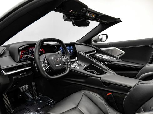 Used 2022 Chevrolet Corvette Stingray Preferred Cpe w/ Z51 Performance Package RWD image 45