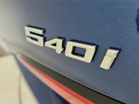 Used 2025 BMW 540i xDrive 540i xDrive image 17
